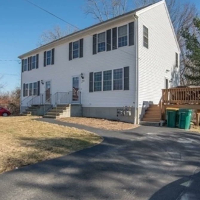 kfogartyRE's tweet photo. Offer in for our buyers! We have put together a thoughtful offer after speaking with the listing agent to find out exactly what the sellers are hoping for.
@susiesellsrealestate 
#sellersmarket
#buyers
#homebuyers
#springrealestateMA
#ineedtomove
#iwanttobuyahome
#realtorlife https://t.co/sH2dLTAOYc