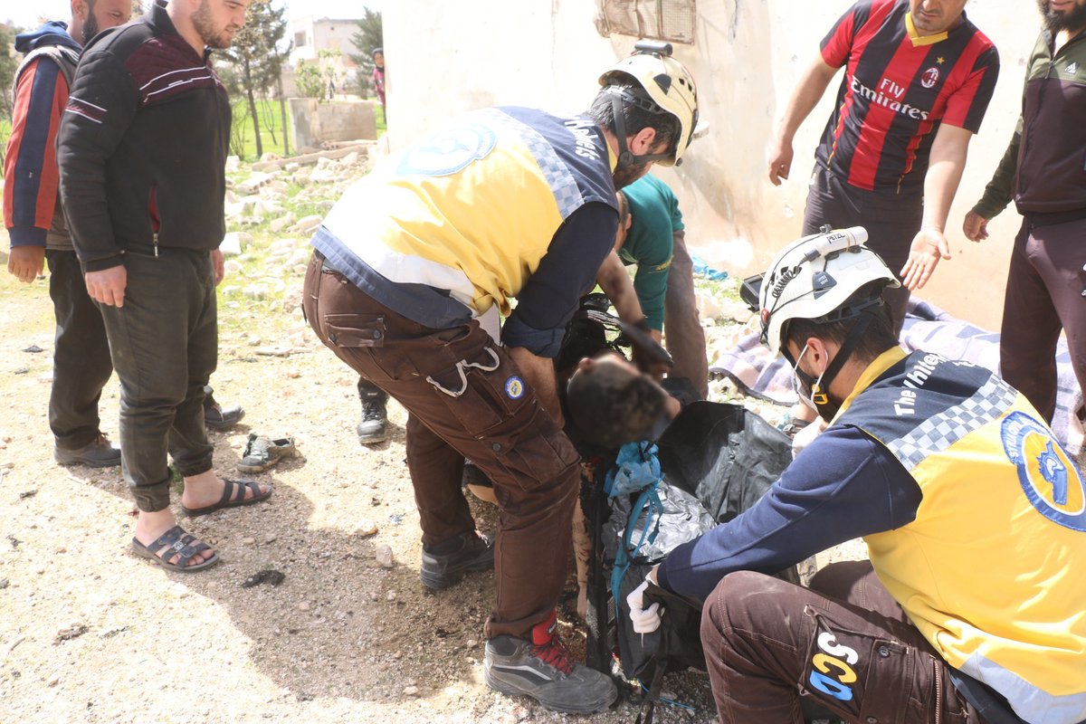 SMenbej's tweet photo. @KhalilovaGulsum Today, 4 children were killed in a deadly massacre committed by the regime and Russian artillery shelling on #Maret_Nassan village east of #Idlib. The children were attacked while they were returning from their school.
#WhiteHelmets https://t.co/s2wDwFTnz2
