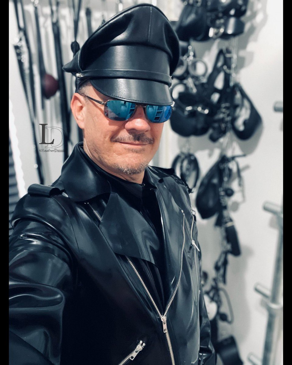 Leather Dennis tweet media