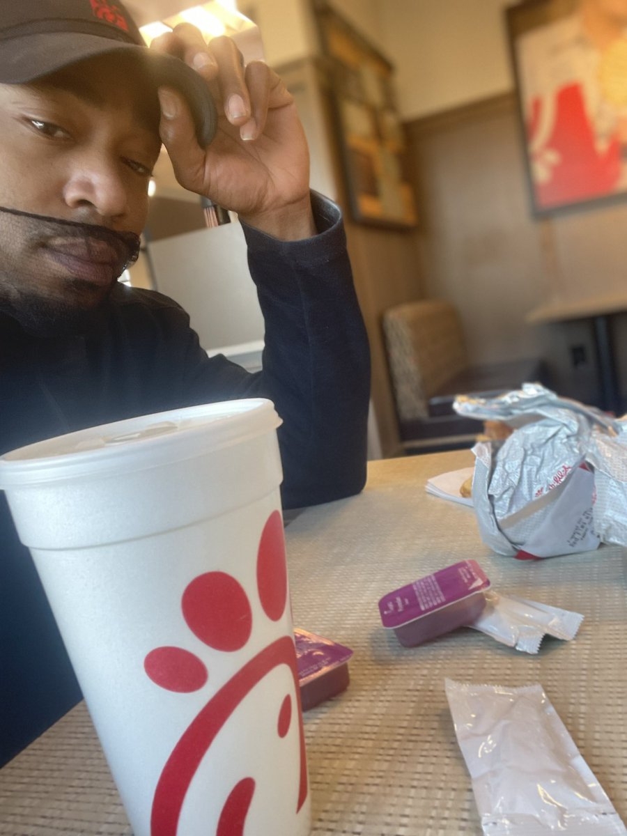 iTALKo_O's tweet photo. #BREAKFASTBreak #GoodMorning #TalkO_oFAMILY How are you all doing today? And Who’s STREAMING? https://t.co/vTc9K4kU54