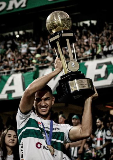 audaxosasco's tweet photo. 🇳🇬🎉 Parabenizamos os #CriasDoAudax, Márcio Silva e Thonny Anderson, o @Coritiba e toda nação coxa-branca pela conquista de mais um título paranaense. Parabéns! https://t.co/0yvvqdLwod