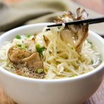 あの袋麺には焼いた舞茸が合う？!とっても美味しそうな、「サッポロ一番塩らーめん」のアレンジレシピ!