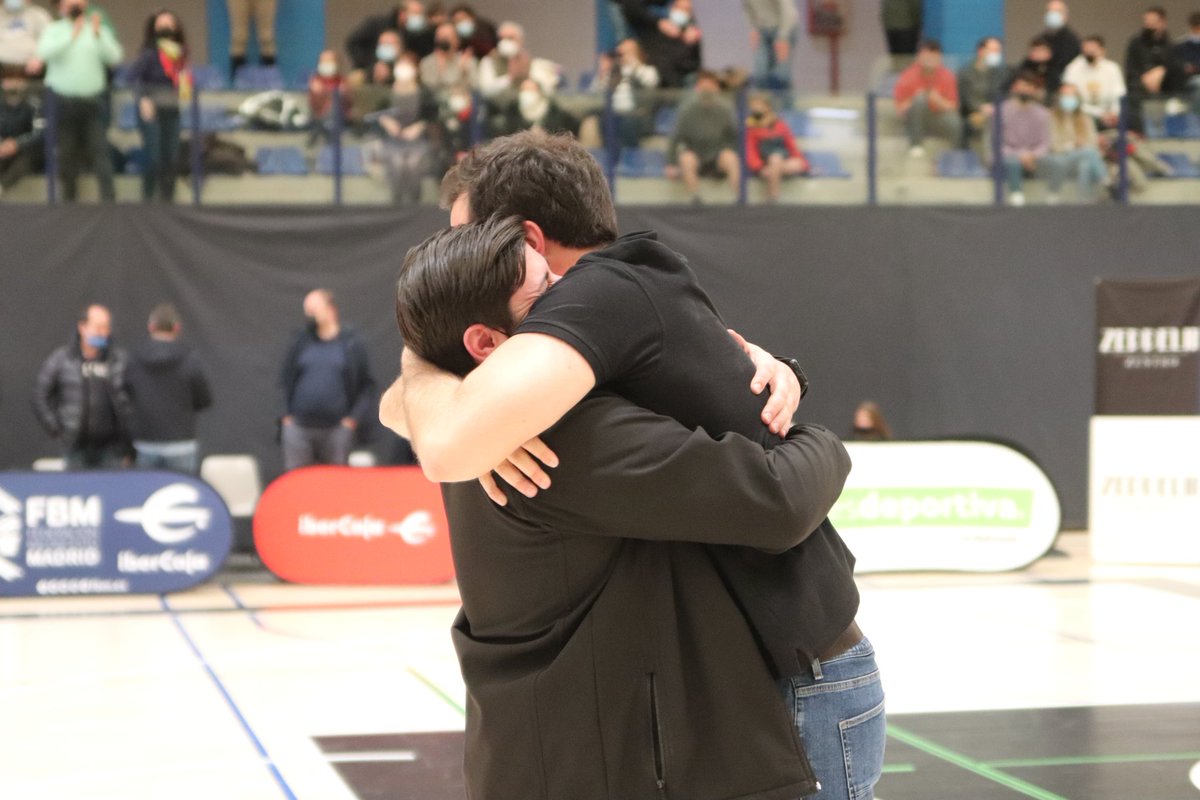 A7Perezz's tweet image. Subcampeones de Madrid tras luchar hasta el último segundo la Final contra el Real Madrid (71 - 66). #F4JuniorM 

Trabajazo durante todo el año de jugadores y staff. Ahora empieza lo bueno, a por el Campeonato de España. #FuenlADN 

📸 @fotobaloncesto y @_RocioBenitez