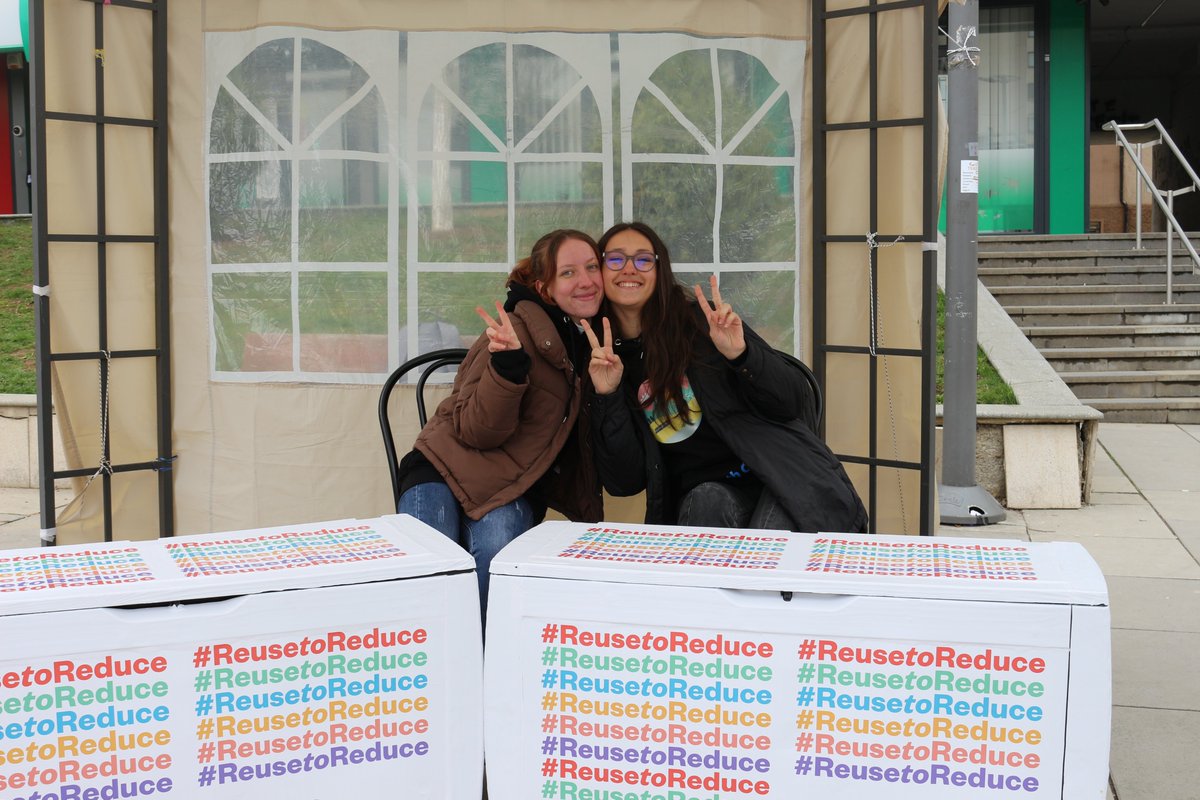 NGO_PEN's tweet photo. ♻ Agnesa and Rudina are our activists who are welcoming you today to join the #ReusetoReduce campaign.♻
👕👚 The campaign aims to raise public awareness of the importance of reusing clothes for the environment.
#CommunityDevelopmentFund | @SwedeninKosovo | #HumanRightivism https://t.co/1NqkoMHLU2