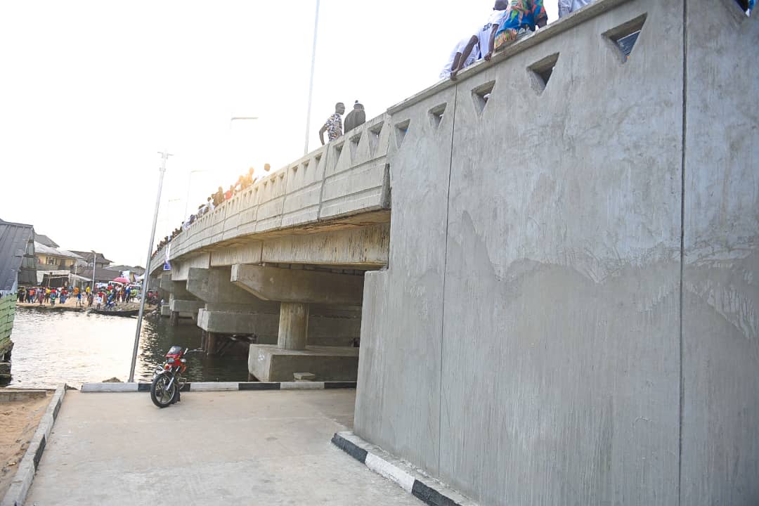 yeripros's tweet photo. Gov. Diri is building Bridges and roads to ease economic and social activities.
#DestinationBayelsa https://t.co/FkSuL8gEvi