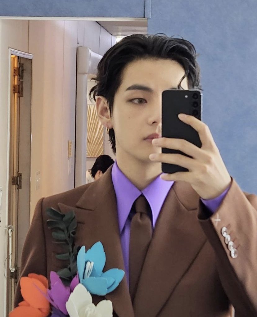 Taehyuir's tweet photo. Guess my name, Lady. You might be wrong. https://t.co/1gYTD7W09v