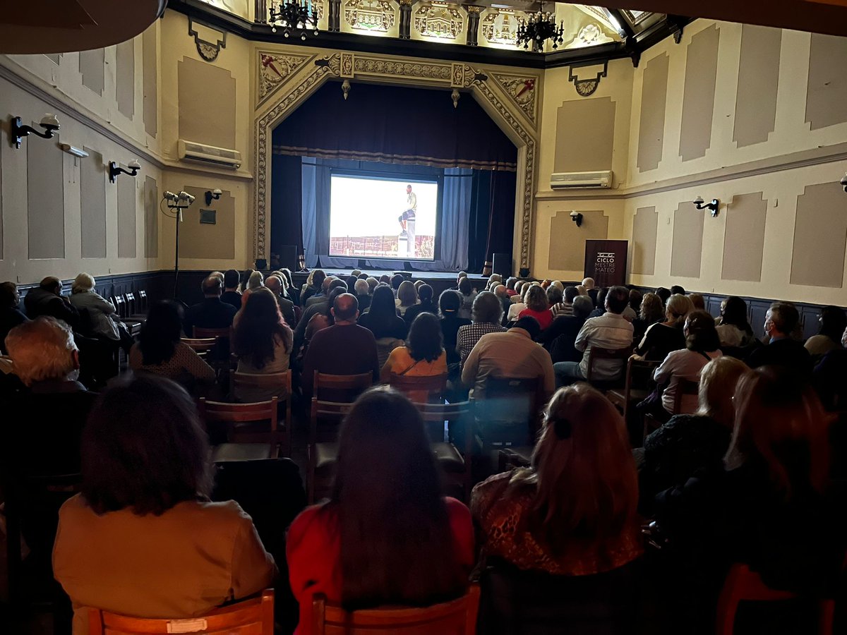 🌍 20 concellos de toda Galicia e 8 Centros Galegos do exterior acolleron a sesión inaugural do #CicloMestreMateo. Moitas grazas a todas e todos os que asististes por encher as salas!

Se queres que o chegue ao teu concello contáctanos a través da web 👉🏼 ciclomestremateo.gal.