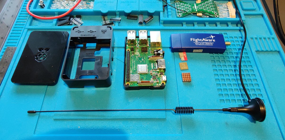 iansblog's tweet image. After watching a @TechMindsYT video a couple of weeks ago today I will be putting together a flight aware system and when it stops raining install it outside.

TinyGS next.

#PiAware
#ADSB