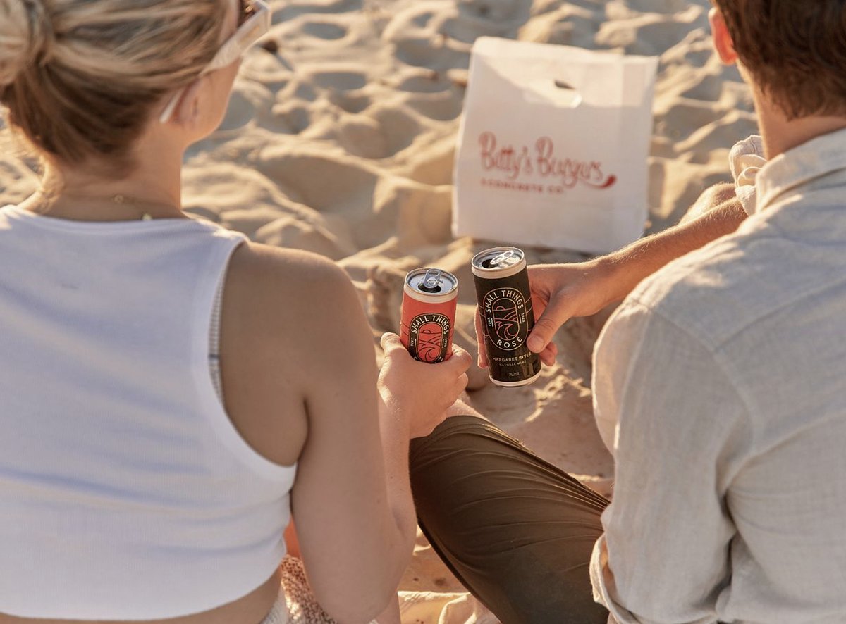 smallthingswine's tweet photo. In Dec’21 through a haze of craziness we sent our first shipment of our premium wine in cans to Bettys Burgers &amp; Concrete Co. We can’t thank the team at @Retail_Zoo enough for their faith they place in us to exclusively stock their 45+ stores with premium Margaret River wine. https://t.co/q3C4Y7SEjo