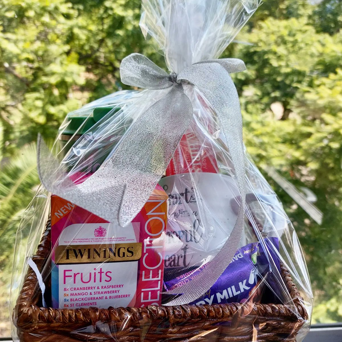Miri_Nyakudzuka's tweet photo. Ever felt stuck when it comes to gifting a loved one? We've got you! Get in touch with us for our gift concierge service
https://t.co/lIz4o4AEac
#giftideas #giftsofinstagram #welovelove #helloautumn https://t.co/CB9vL6yxmY