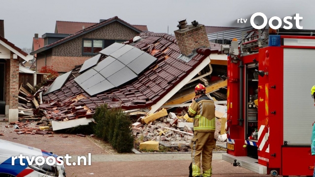 Woning volledig ingestort in Oldenzaal bit.ly/3J5AkeQ #rtvoost