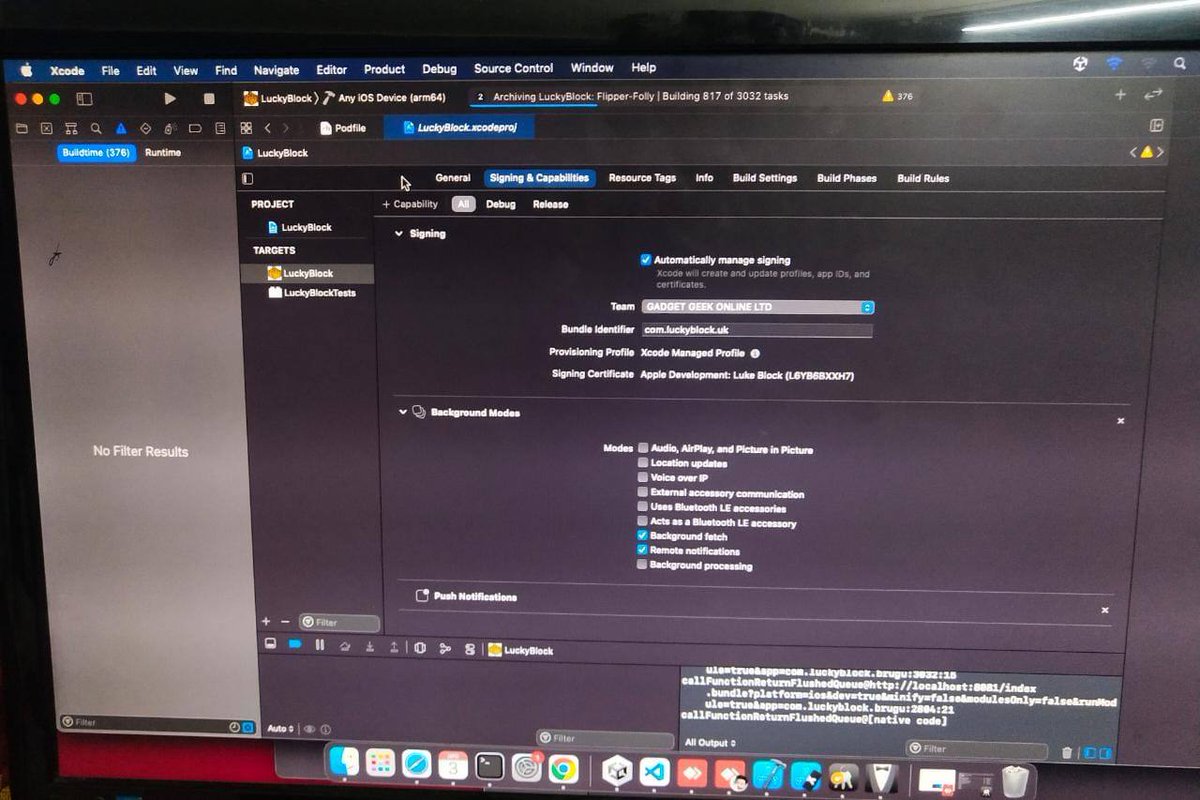 iOS app ahead of schedule.

Devs confirmed at 4:50 GMT on Sunday that the Lucky Block iOS beta app build was ongoing in Xcode (see pic), prior to uploading to Apple’s App Store Connect for submission. 

The build is now on Apple’s servers awaiting the start of the review process.