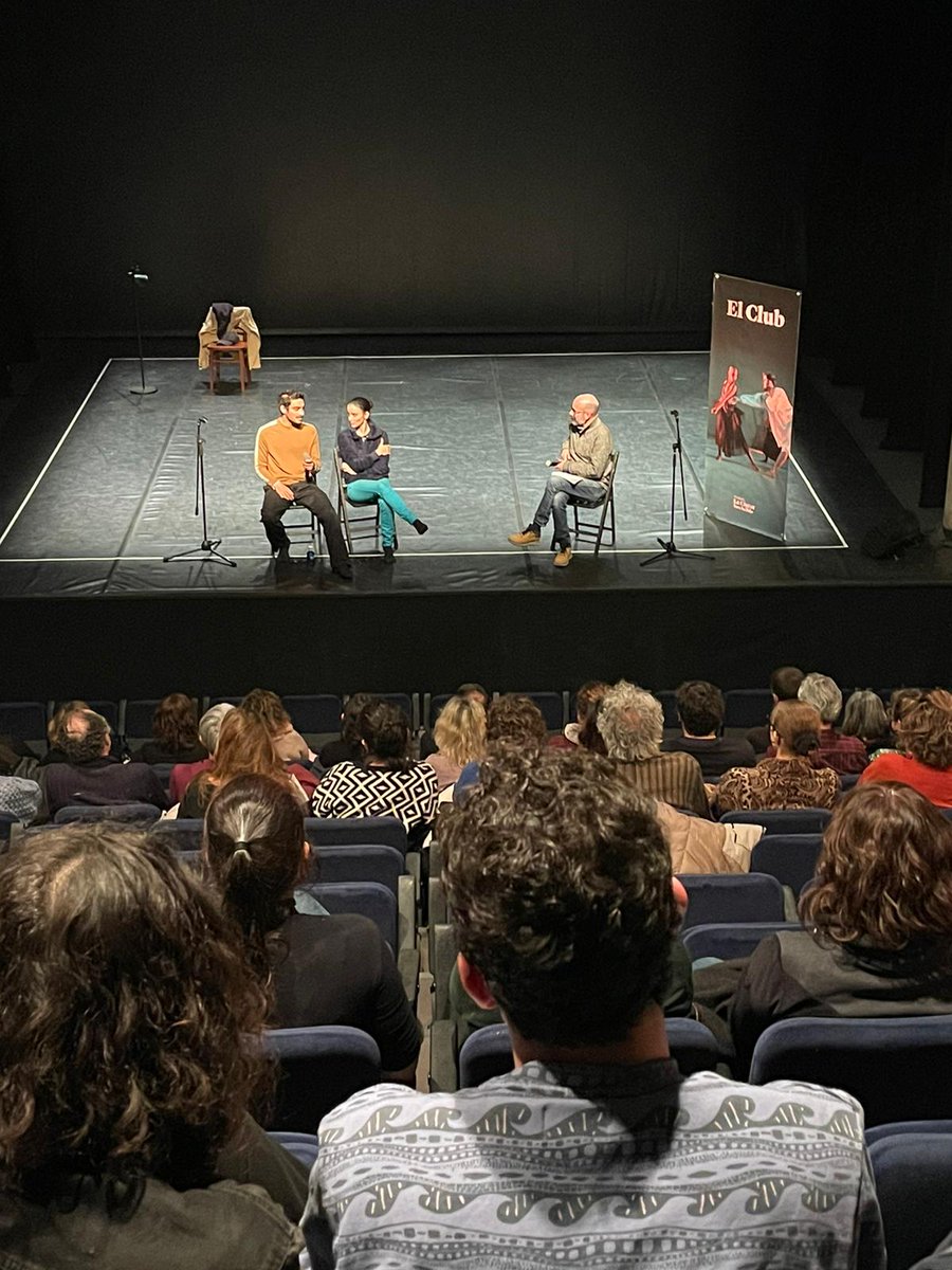 ElClubCI's tweet photo. Aquest passat dissabte vam gaudir de #Gizaki al @teatredesalt, i després de l'espectacle vam fer xerrada postfunció amb @LaliAyguadeCo i Akira Yoshida, a càrrec de @elsomnidemozart. Moltes gràcies a tots els que us vau quedar! 👏👏 https://t.co/Bhj3dT7q1y