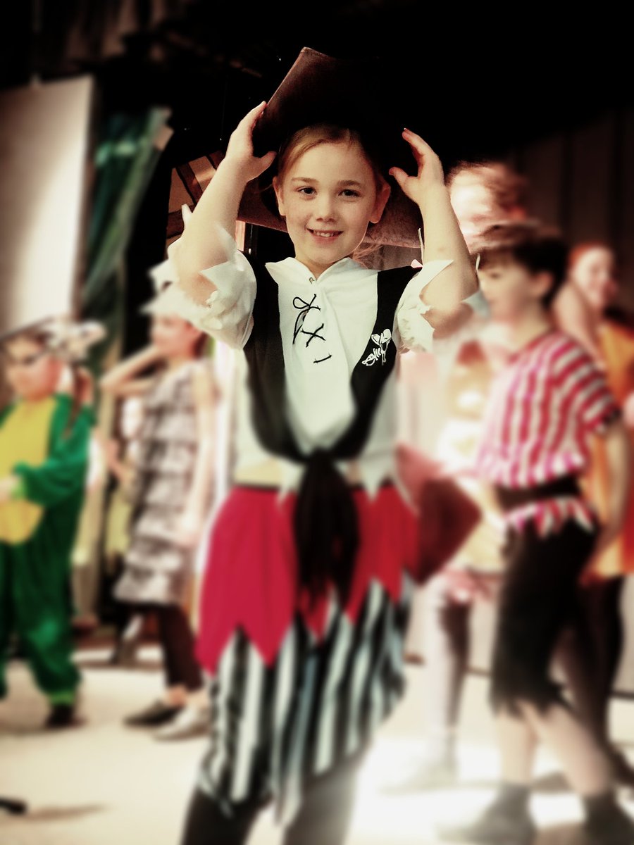 ToriJaneHowden's tweet photo. What a little troopa!!! - her first performance infront of an audience with stage coach 🥰🥰🥰 - I cant even explain how proud of her i am 🥰🥰  Well done sweetheart 🤜🤛 @staynorHprimary  @Miss_Spark_ https://t.co/bXkJHCnZS5