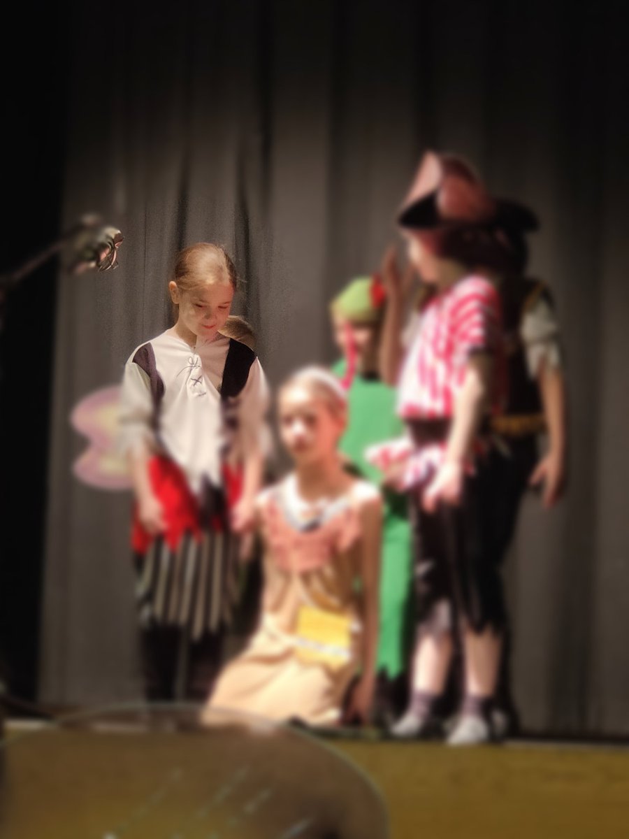 ToriJaneHowden's tweet photo. What a little troopa!!! - her first performance infront of an audience with stage coach 🥰🥰🥰 - I cant even explain how proud of her i am 🥰🥰  Well done sweetheart 🤜🤛 @staynorHprimary  @Miss_Spark_ https://t.co/bXkJHCnZS5