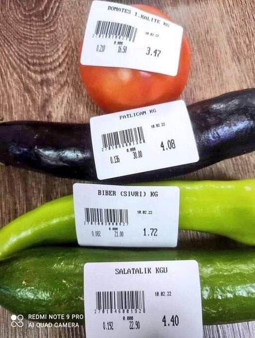 ENAG'a göre #Enflasyon ;
% 142
TÜİK'e göre % 61.

Millete göre şu foto;
Rabia..!