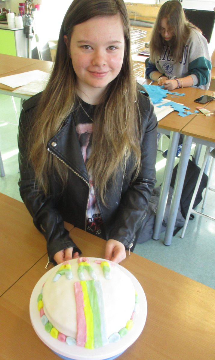 alloa_artdept's tweet photo. #easterstudy #cake #happyeaster Thank you Olivia https://t.co/aChedzizbf