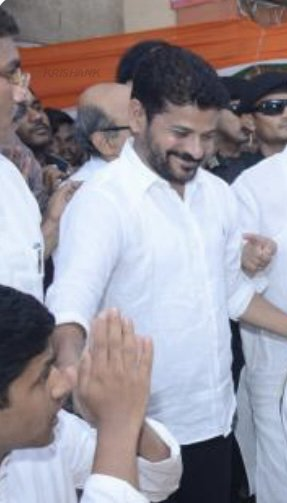 editornagaraju's tweet photo. హైదరాబాద్ డ్రగ్స్ పార్టీలో దొరికిన టీపీసీసీ వర్కింగ్ ప్రెసిడెంట్ రేవంత్ మేనల్లుడు
#డ్రగ్స్ #Drugs #PuddingPub https://t.co/yLcmNZfGC4