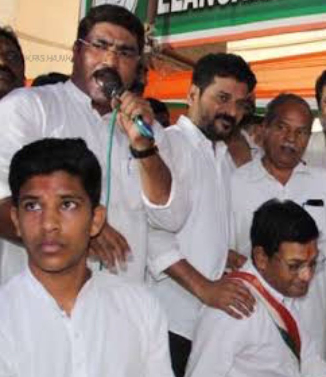 editornagaraju's tweet photo. హైదరాబాద్ డ్రగ్స్ పార్టీలో దొరికిన టీపీసీసీ వర్కింగ్ ప్రెసిడెంట్ రేవంత్ మేనల్లుడు
#డ్రగ్స్ #Drugs #PuddingPub https://t.co/yLcmNZfGC4