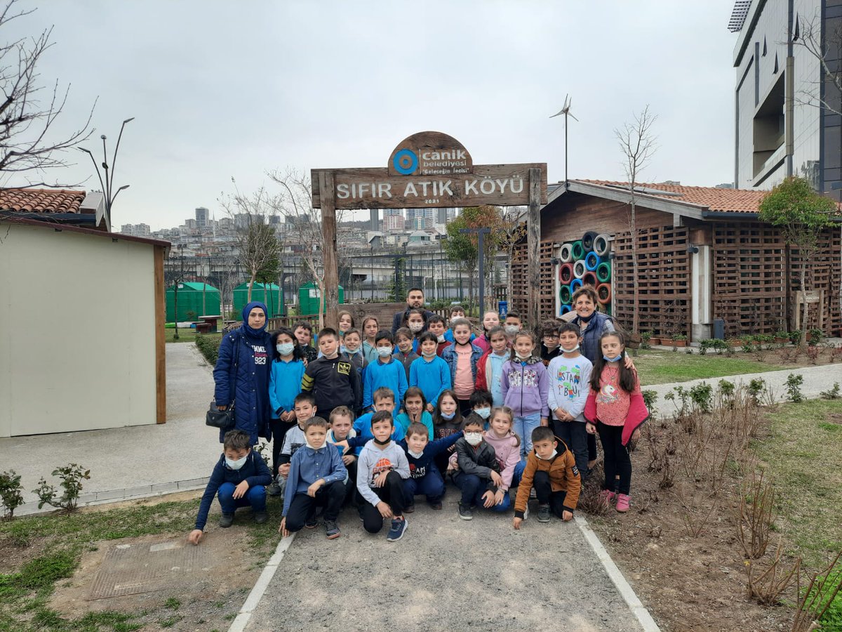 DerelerIlkokulu's tweet photo. Çevre bilincini geliştirmek için öğrencilerimizle sıfır atik köyüne düzenlediğimiz gezimiz hem bilgilendireci hem de eğlenceli geçti.
@samsunmem
@samsuncanikbld 
@CanikMem
@DerelerIlkokulu https://t.co/853ow9HiJB