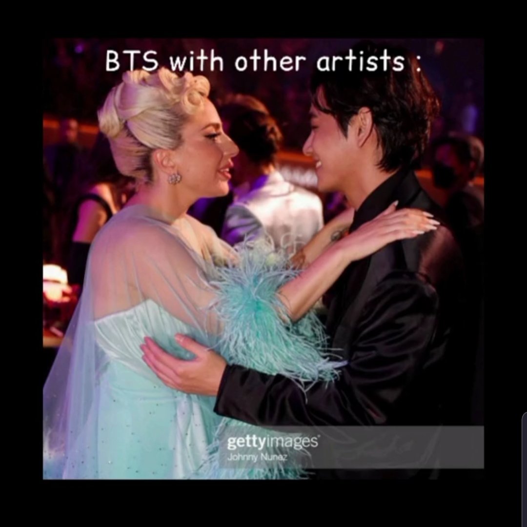 marlitha99's tweet photo. ok bye taehyung oppa #TAEHYUNG i'm okay.😭💔
n welcome home bby #EdsheeranIsTheBoyOfArmy #EdSheeranOurBoy #Edsheeranoppa  army love @edsheeran 🥰💖 https://t.co/Ob3gc6V7u8