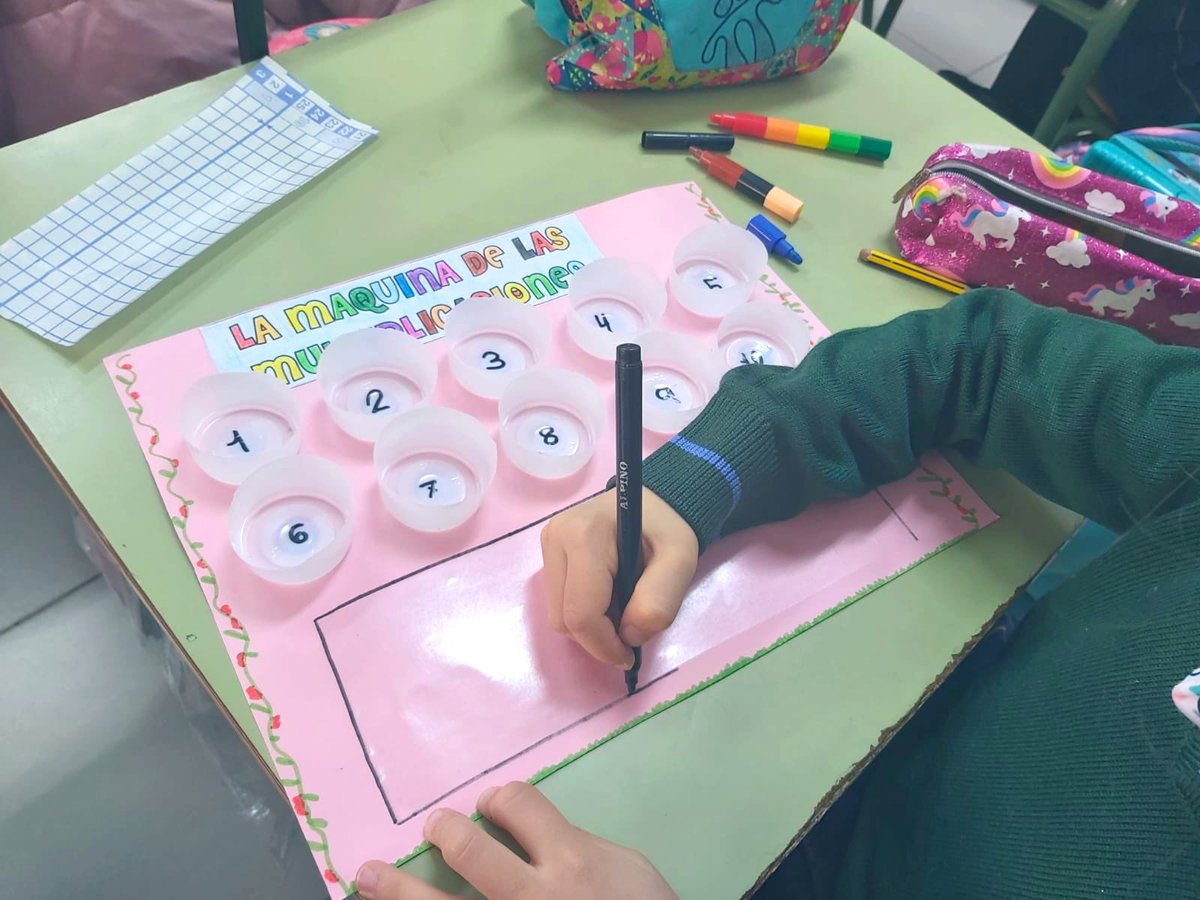 colevirgenvega's tweet photo. Estrenamos la última semana del trimestre, con una nueva noticia sobre #NuestrasMates 

En esta ocasión, desde 2º de #EducaciónPrimaria nos hablan de su nueva actividad manipulativa y la maqui que han elaborado para integrar la #multiplicación

Leed ➕ ⤵️

https://t.co/HIMiG5W9Z3 https://t.co/S3MUNQtYm0