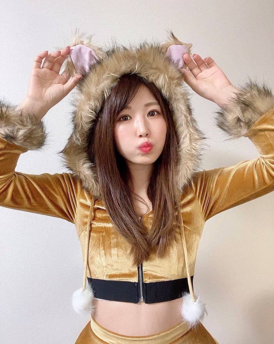 chenyiwan1123's tweet photo. Do you see me as a cat or a tiger https://t.co/mtWDjKr810