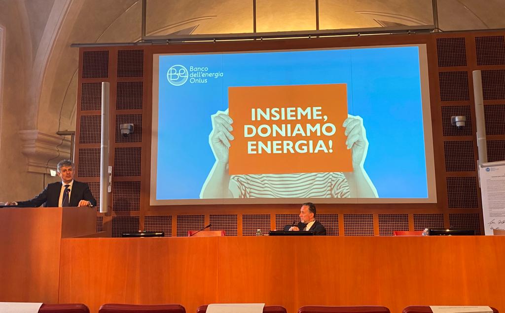 AISFORSrl's tweet photo. 📅Il 6 aprile parteciperemo alla seconda plenaria dei firmatari del "Manifesto contro la #povertàenergetica".
Sarà l'occasione per annunciare il potenziamento della rete grazie al coinvolgimento di nuovi partner.💪
Scopri di più sull'iniziativa 👉https://t.co/dhsSRwJLxF https://t.co/B2rqg0EyLG