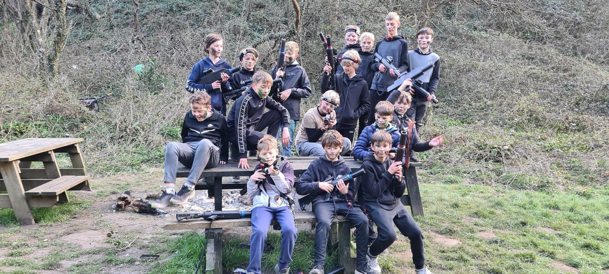 Had an amazing time in Caswell Bay on the weekend🙌🏻 Thank you boys for a great evening🔫 

Glad you enjoyed, I definitely enjoyed the hotdogs and toasted marshmallows🔥 

Hope to see you all soon #celticlaser #mobilelasertag #caswell #outdoorfun