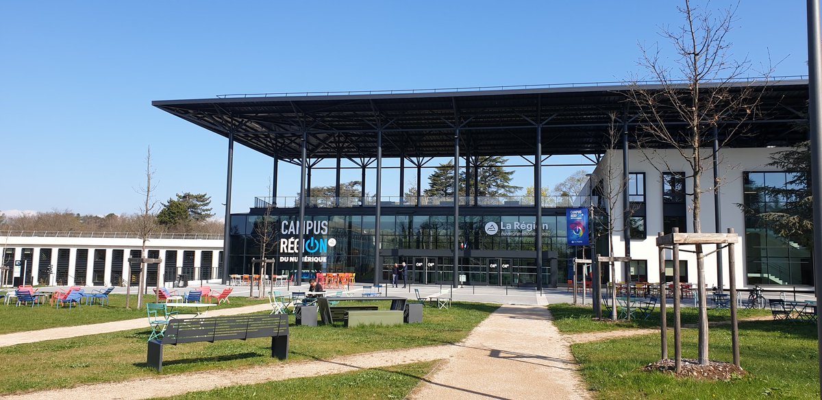Visite du <a href="/CampusRegion/">Campus Région du numérique</a> du #numérique avec les Etablissements d'#Enseignement Supérieur de la région Auvergne Rhône-Alpes #innovation avec <a href="/SophieRognon/">Sophie Rognon</a> <a href="/yannickneuder/">Dr. Yannick Neuder</a> <a href="/auvergnerhalpes/">Auvergne-Rhône-Alpes</a>