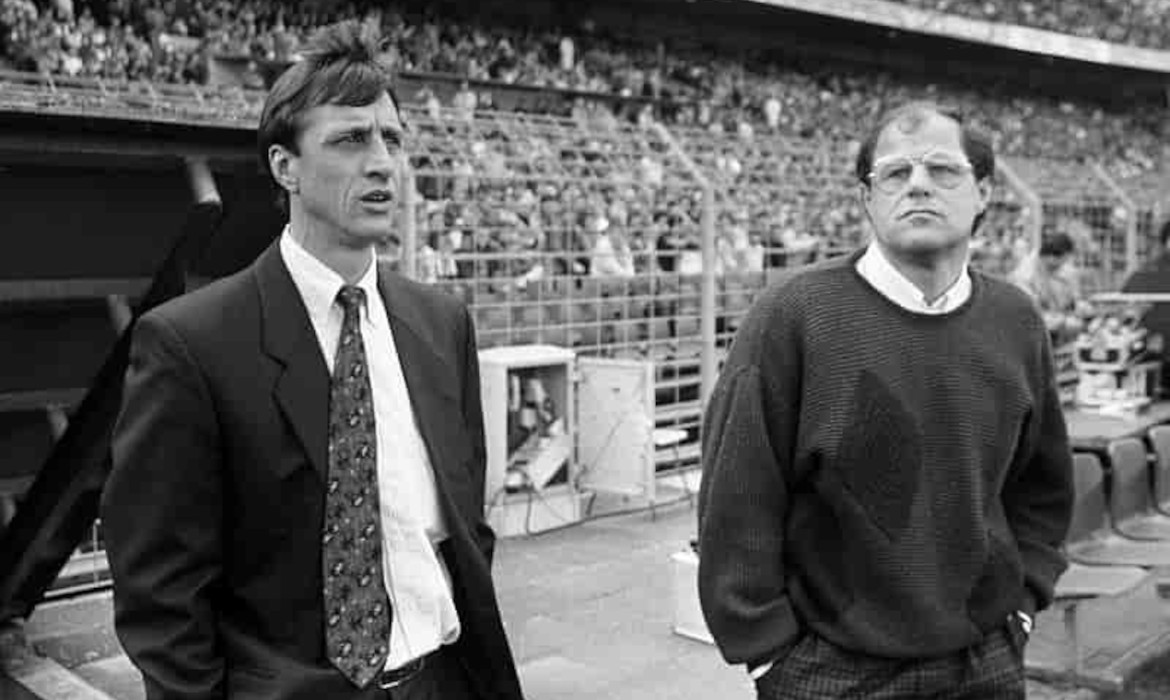 DebatsSports's tweet photo. 🚨 Les meilleurs entraîneurs de football de l’histoire https://t.co/ct7aN4puLy https://t.co/uPheVwmhDw