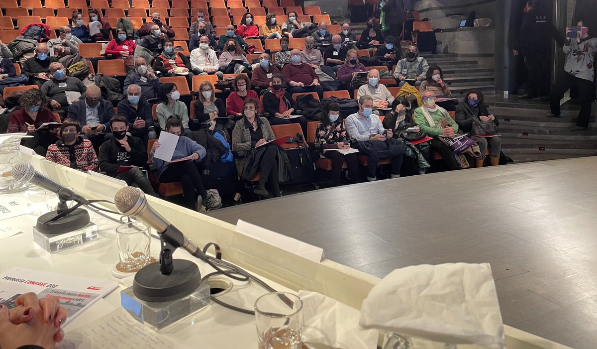 erro_toni's tweet photo. 43 anys després d’haver acollit la 1a Assemblea d’Entitats Veïnals de Catalunya…⏳…Manresa ha tornat rebre l’Assemblea General de la @CONFAVC
Encara digerint l’aclaparador volum d’informació i treball que n’ha sortit😅💪
Gràcies a totes!!
#CodiEtic
#AcordsDeManresa
❤️ https://t.co/Xv6lDklWnm