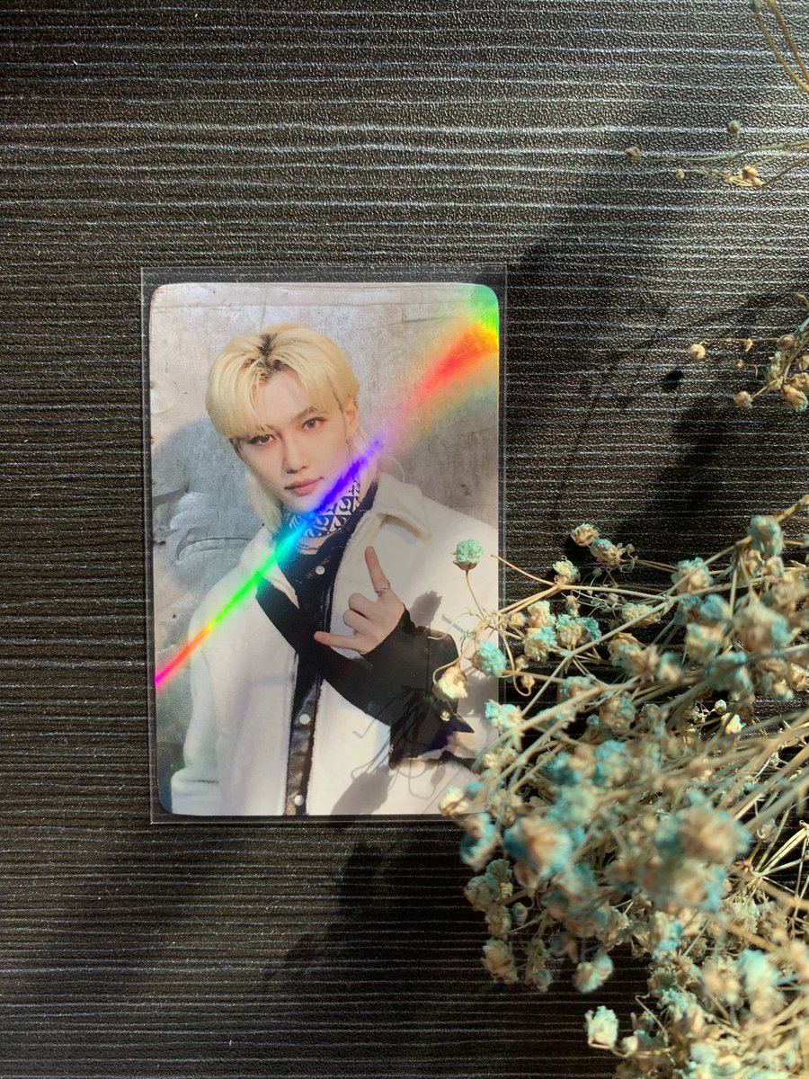 fxrylxe's tweet photo. [help rt ><] WTS 🇲🇾

📍Felix Withdrama Christmas Evel RM40
📍 Bang Chan Aladdin No Easy RM35

- Toploader +RM1
- Postage RM7 (wm)

#pasarskz #pasarstraykids https://t.co/TaHMpnQUCL