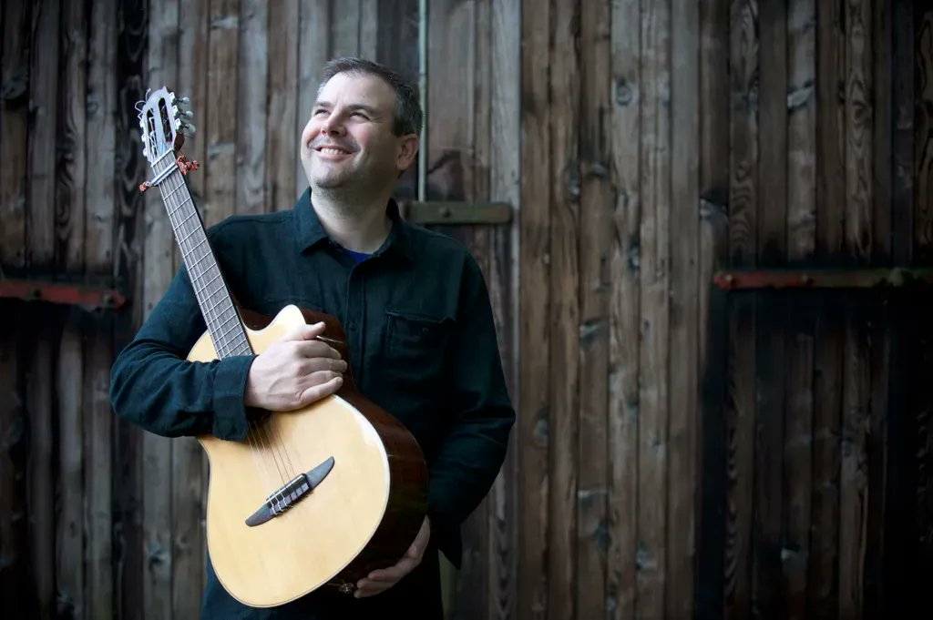 MusNetIrl's tweet photo. . @timedey is a renowned multi-instrumentalist and singer, widely regarded as one of the finest exponents of both guitar and melodeon. Tim will collaborate with Mairi Rankin and Eric Wright for a very special Music Network tour, from 5-13 May. Tickets: https://t.co/tcsvGw39Tx https://t.co/ZNTOO21kpR