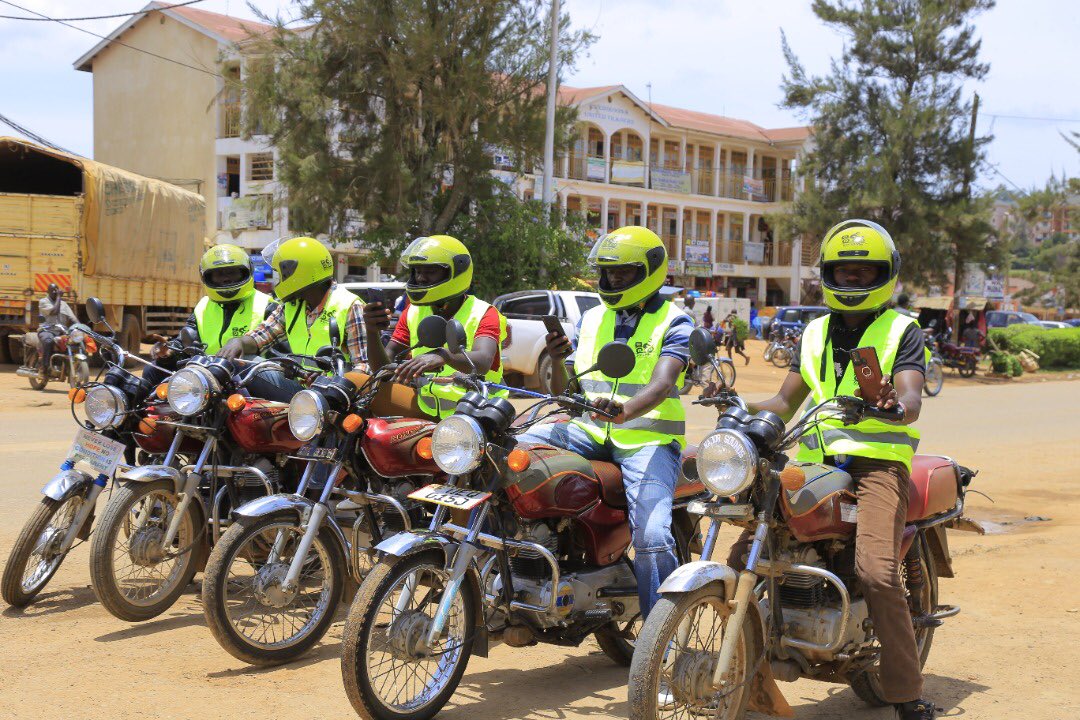 AbookiMaggie's tweet photo. Affordable and fast boda transport delivery services are now in Mbarara City. With #SendMeApp ,you get affordability and safety at ago. operations start today to ride with us use the link below to download the appππ: https://t.co/vKRA8B9JwW for more Dm @rutebemberwa https://t.co/2N69yBIrFk
