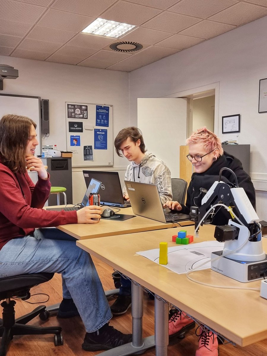 DobotRobotics's tweet photo. Four departments of #AspIT hosted an interdisciplinary project week where students collaborated on everything from learning to program #DOBOT #robots and learning about fun solutions with Arduino.
More information: https://t.co/3rk5DnkUdn
#STEM #robotics #AI #cobots #rob https://t.co/Z79JtYw28x