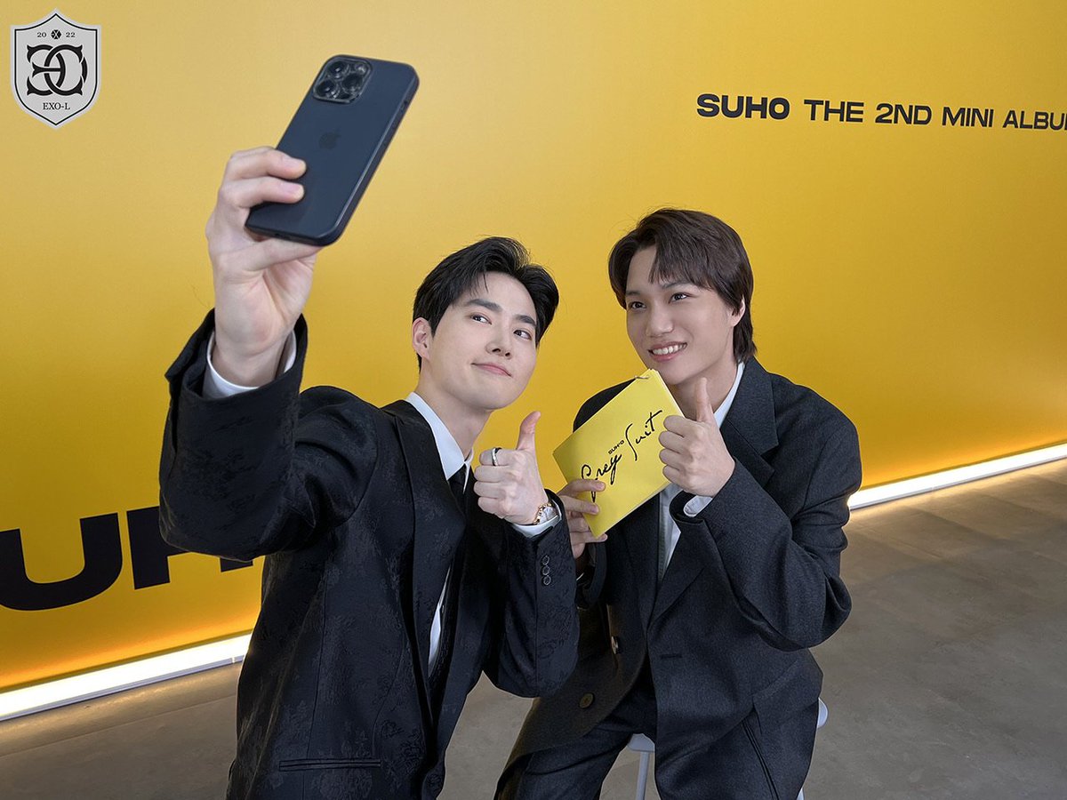 Kai_Colombia's tweet photo. [LYSN] 220404 - Actualización de Lysn EXO-L

"2022.04.04. Suho Grey Suit con MC KAI📸
Suho's Grey Suit junto con MC KAI"

#KAI #카이 #엑소카이
#EXO #엑소
~Nini🐻 https://t.co/fUt2wxkHEm