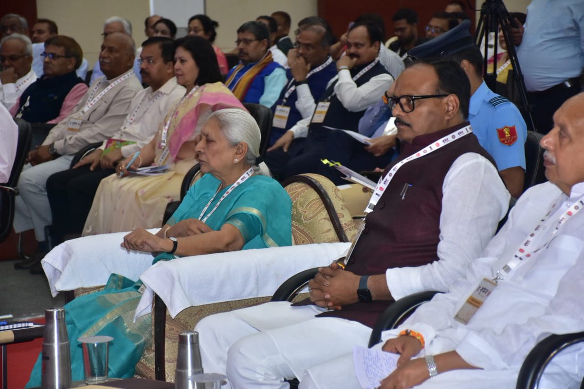 brajeshpathakup's tweet photo. आज डॉo एo पीo जेo अब्दुल कलाम प्राविधिक विश्वविद्यालय,उत्तर प्रदेश लखनऊ में आयोजित नैक मंथन 2022 उत्तर प्रदेश में समस्त राज्य विश्वविद्यालय के कार्यक्रम में महामहिम राज्यपाल महोदया श्रीमती @anandibenpatel जी की गरिमामयी उपस्थिति में एवं मा० मंत्रीगणों के साथ सम्मिलित हुआ। https://t.co/R5kdjlcI3N