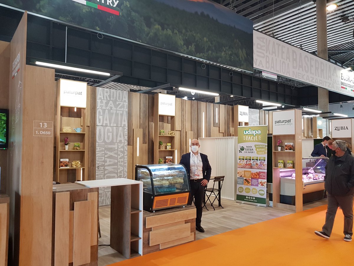 PaturpatScoop's tweet photo. Arranca #Alimentaria2022
Os esperamos en el pabellón 1, #LandsofSpain, en el stand D650-13, en área #BasqueCountry, con nuestras novedades de #patata de #Vgama https://t.co/3cZ7KhNbjl