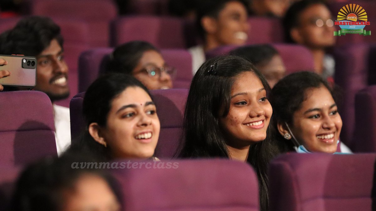 avmmasterclass's tweet photo. Vignesh credits the success of the channel 'Black Sheep' to his team. Their hilarious session motivated the students.
#avmmasterclass2022 #AVMMASTERCLASS
#avmmasterclass2022 #avmmasterclass #avichicollegeofartsandcience #avichicollege #viscomavichicollege #blacksheeptamil https://t.co/LI8p78Amvq