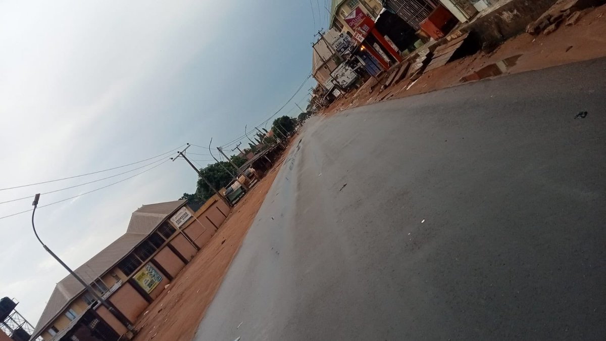 simon_ekpa's tweet photo. People of Anambra has deserted @CCSoludo where are you Bishops, churches and clergymen that Soludo boosted they will end Biafra civil disobedience today 4th of April 2022? This is Awka in Anambra state today and Soludo is observing sit at home. This is referendum on its own https://t.co/jYiaDerLLl