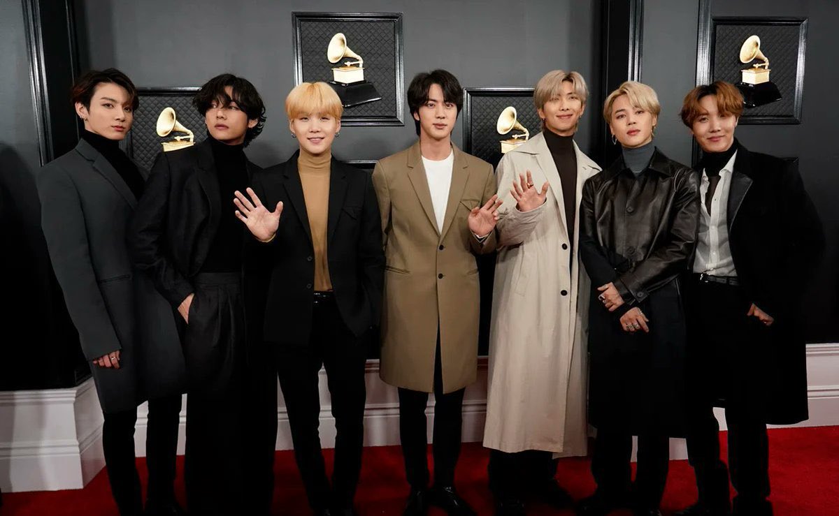 btspicstwt_'s tweet photo. [📸PHOTOS] @BTS_twt at the #GRAMMYs Awards (2019 – 2022) https://t.co/okB0UTsxti