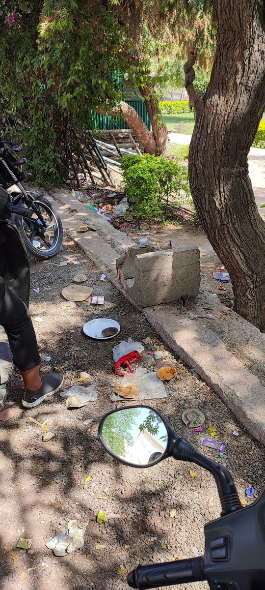 RAJANGANDHI's tweet photo. After effects of #ParikramaYatra
#ProtectedMonument
#RoyalGarden aur yeh durdasha 😳
An event of #DivCom @JammuTourism #MuabarakMandiHeritageSociety #SPCity can do this level of damage 🤔😳
@manojsinha_ ji kaya restoration chal raha hae
@jmcjammu @Jammu_SmartCity with no acnt🤔 https://t.co/tcir49dfP1