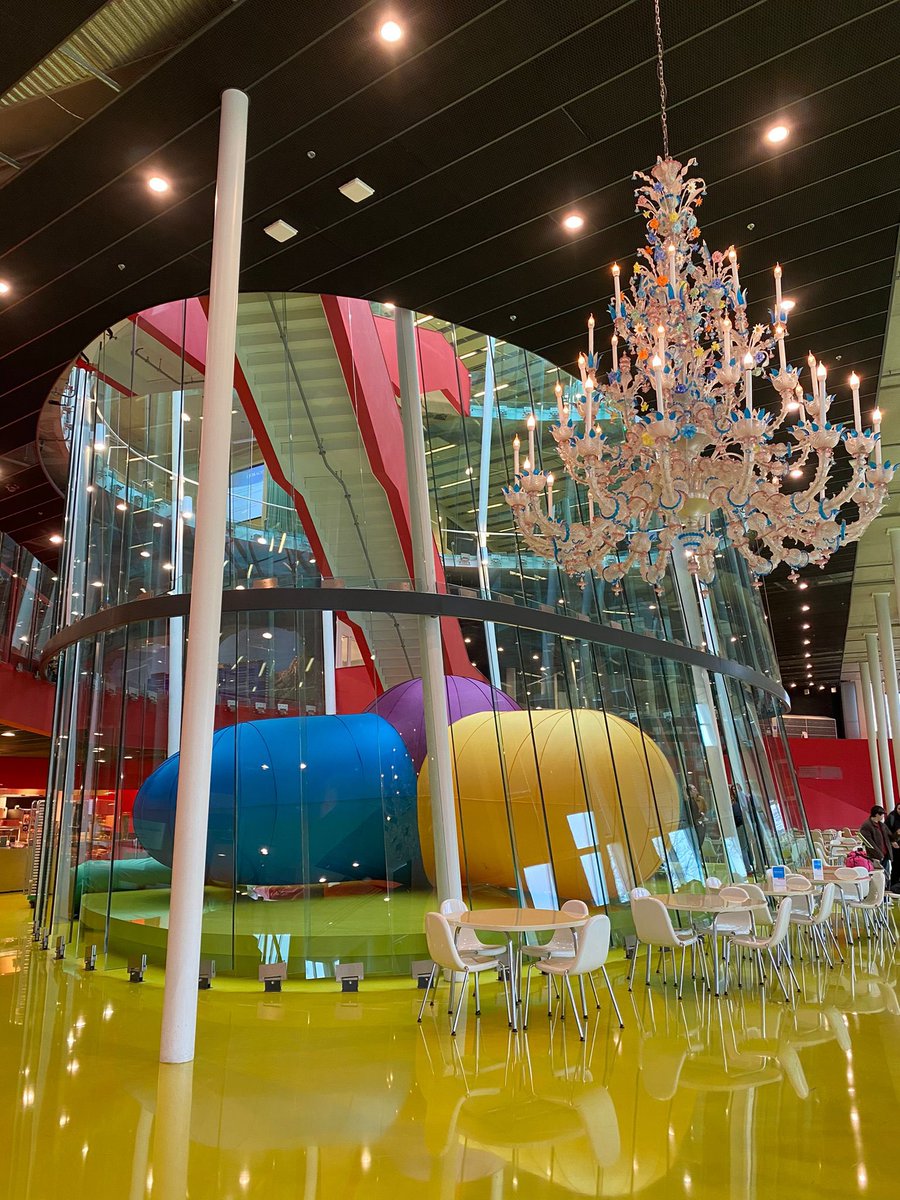 sarah_durston's tweet photo. As if our project #kletsbaar was made for the @UMCUtrecht Kroonluchter!! Come see us today! Or https://t.co/gzNIcdI6Is https://t.co/ms87BZ4ASq