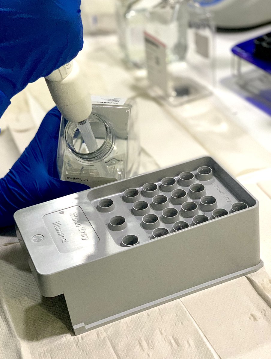 cgs_rmi's tweet photo. Washing and prepping our MiSeq machine for reading our next set of DNA products.
#maintainence #illumina #wash #sequencing #DNAreading https://t.co/mqZHwIMpTu