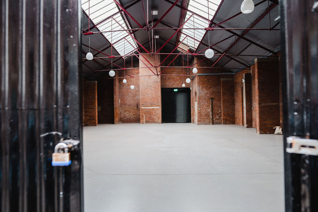 ARK_Sheffield_'s tweet photo. Join us tonight at The G-Mill for our final event before heading to @crucibletheatre for Together in the City. Hosted by @sadaccawicker w. #RESOLVECollective FREE wood-fired pizza from @TheWFpizzaco #ClimateJustice #sheffield
book: https://t.co/5AisLPSGXz https://t.co/9kCnJWiAmh