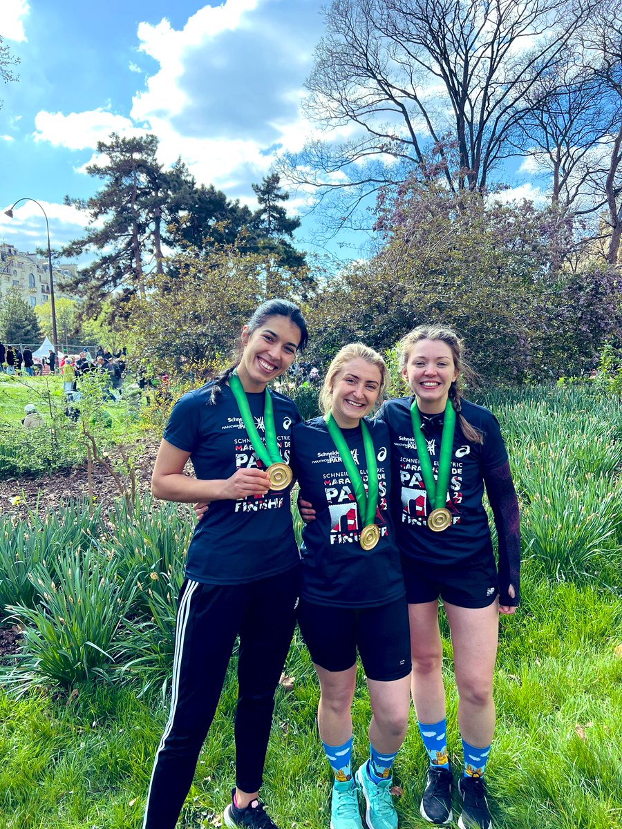 UHL_DIETITIANS's tweet photo. Big congrats to our dietitians who went to Paris to run the marathon. What an achievement guys 👏🏻👏🏻👏🏻👏🏻 #ParisMarathon2022 https://t.co/x1kU0zSmYr