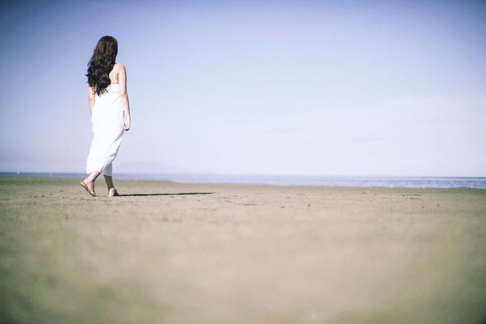 roxsantos's tweet photo. “Sa dalampasigan, ang lahat nagsimula” 🌊
Something special from @anjisalvacion is coming soon ☀️ Meanwhile, keep streaming “Dalampasigan” here 🔗: https://t.co/oOLYuSloBA

Listen to Anji Salvacion live, get your tickets now 🔗: https://t.co/Mn2UNxWXPc https://t.co/5pQrUtXEM3
