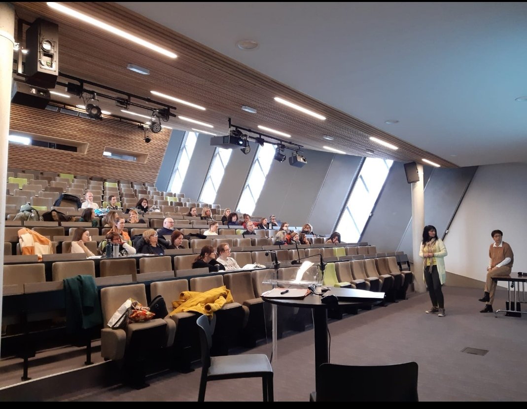 Séminaire ce jour avec les 33 conseillers du 74 
mobilisés sur les 2 dispositifs jeunes de Pôle emploi : Accompagnement Intensif des Jeunes (#AIJ) et Contrat d'Engagement Jeunes (#CEJ)
Merci à l'IDCenter Cluses pour son accueil 👍😊