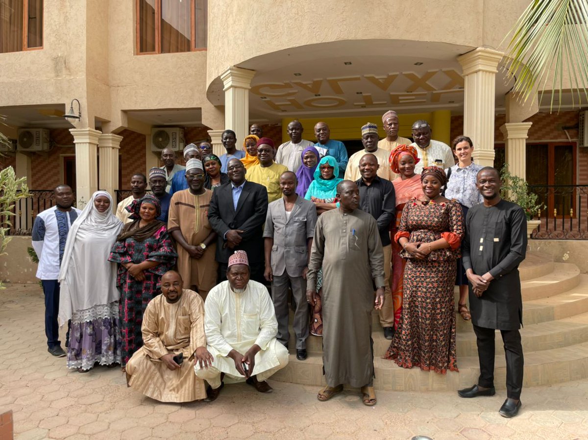 sp_ccm's tweet photo. Atelier de formation en gestion des projets et levée de fonds à l'endroit des cadres des ministères en charge des axes de la Politique Nationale de la Migration à Dosso.
@OIMNiger @DANIDA @spccmniger
#oim #migration #danida #niger #humanitarian #unitednations #women #migrants https://t.co/FIpygJ1kDg